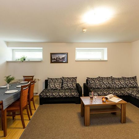 Wili Tatry Apartments Tatranska Lomnica Bagian luar foto