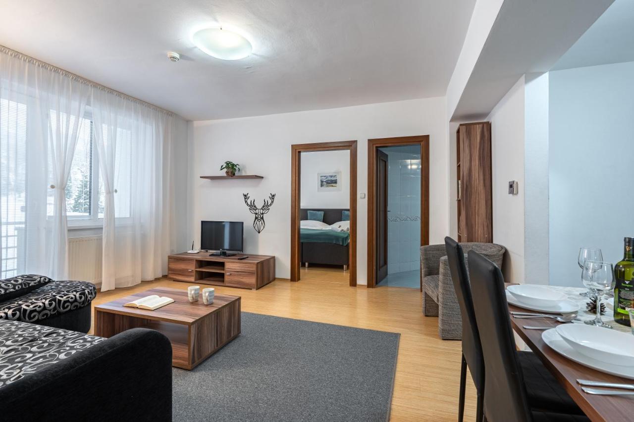 Wili Tatry Apartments Tatranska Lomnica Bagian luar foto