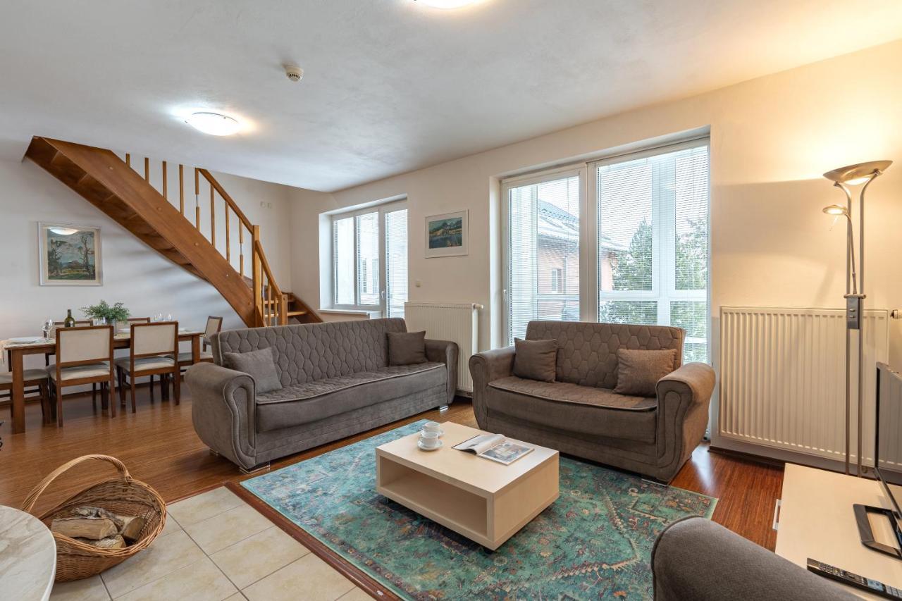 Wili Tatry Apartments Tatranska Lomnica Bagian luar foto
